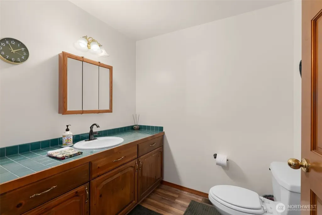 8711 Steamboat Island Road NW Olympia WA 98502