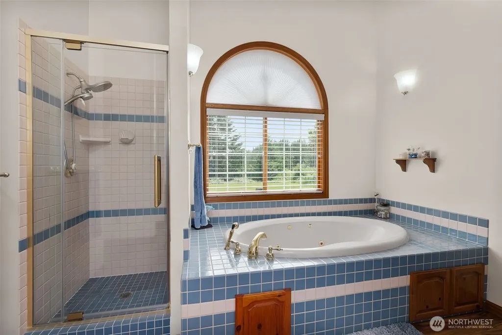 8711 Steamboat Island Road NW Olympia WA 98502
