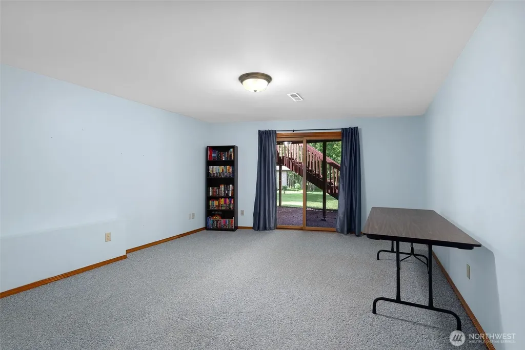 8711 Steamboat Island Road NW Olympia WA 98502