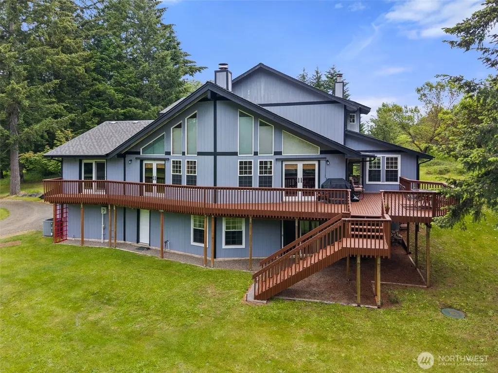 8711 Steamboat Island Road NW Olympia WA 98502
