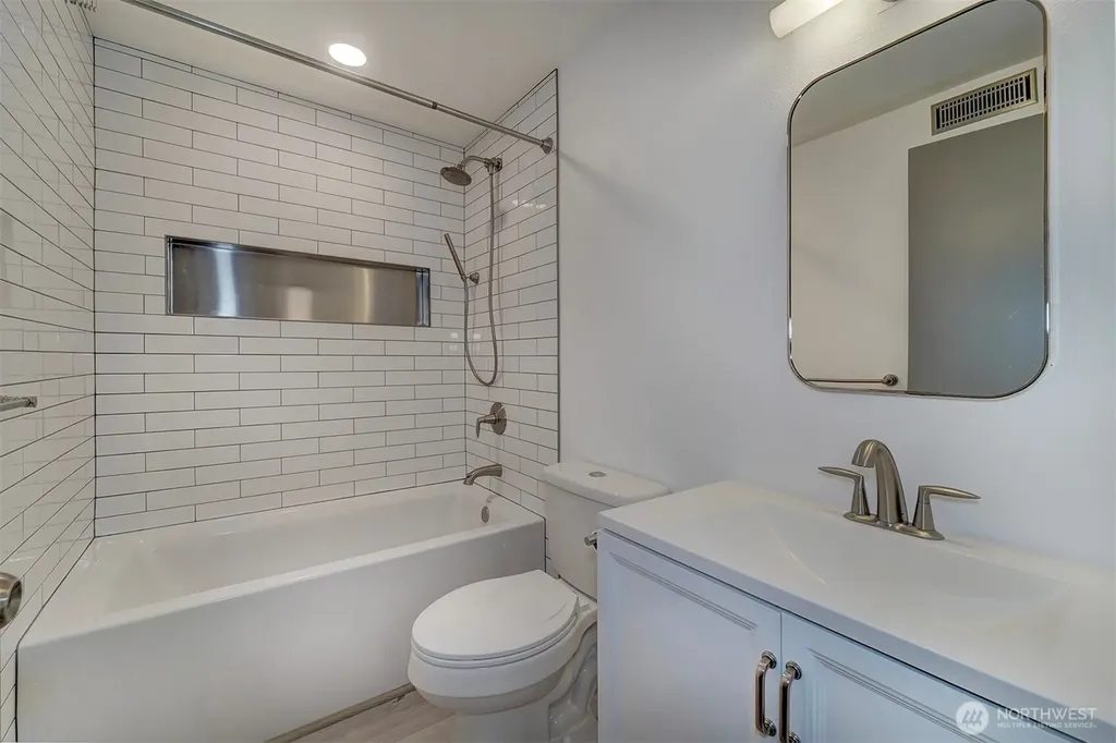 3945 NE Hidden Firs Lane Bremerton WA 98311