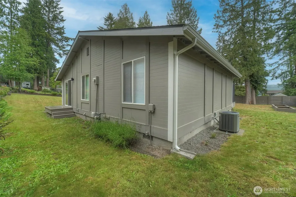 3945 NE Hidden Firs Lane Bremerton WA 98311