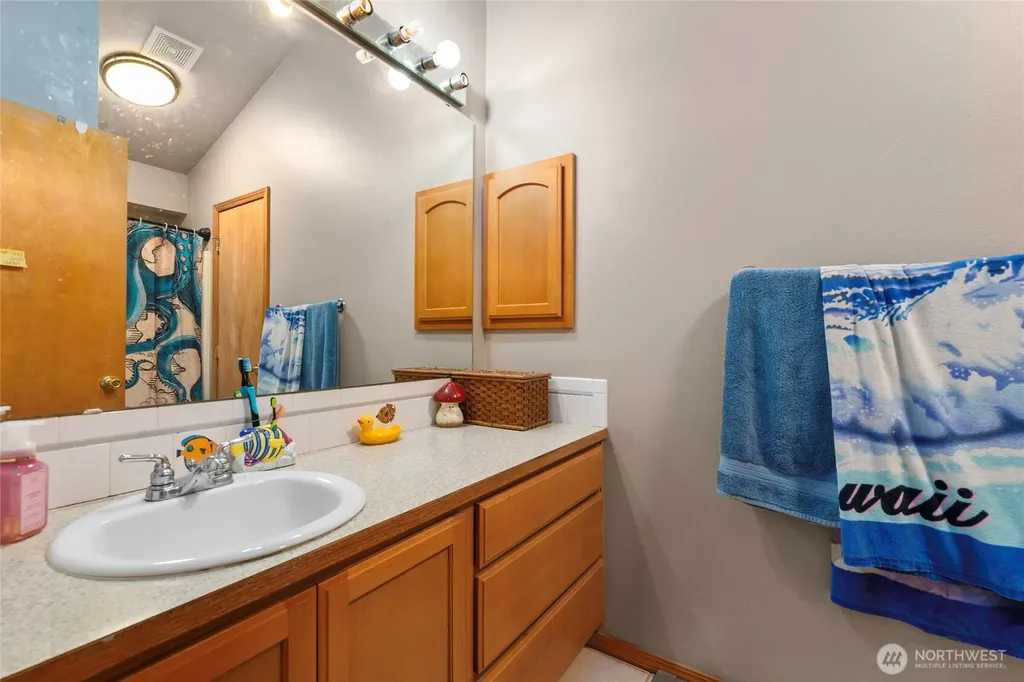 20310 Larita Drive E Bonney Lake WA 98391