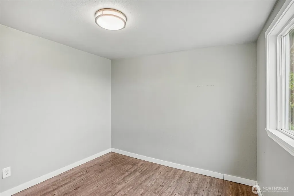 3319 E Grandview Avenue Tacoma WA 98404