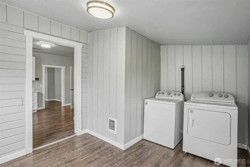 3319 E Grandview Avenue Tacoma WA 98404