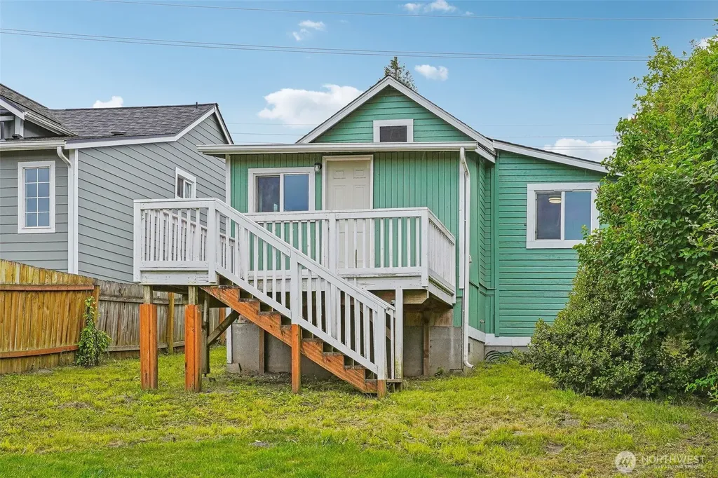 3319 E Grandview Avenue Tacoma WA 98404