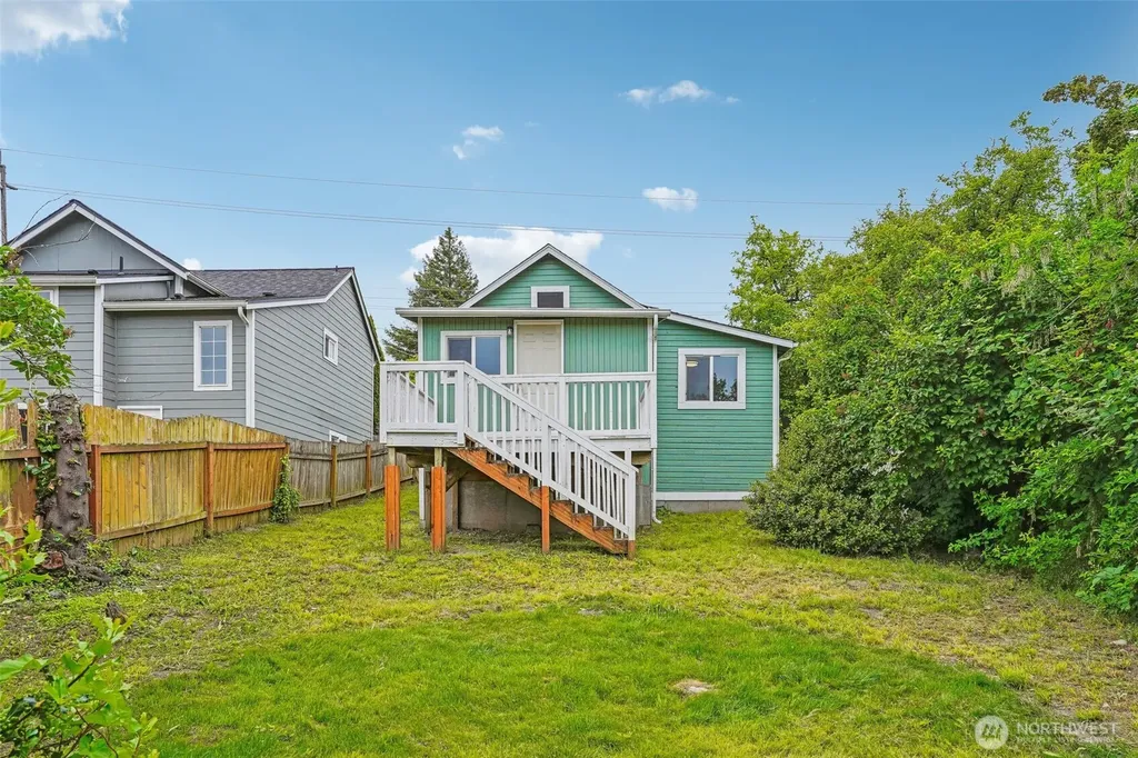 3319 E Grandview Avenue Tacoma WA 98404