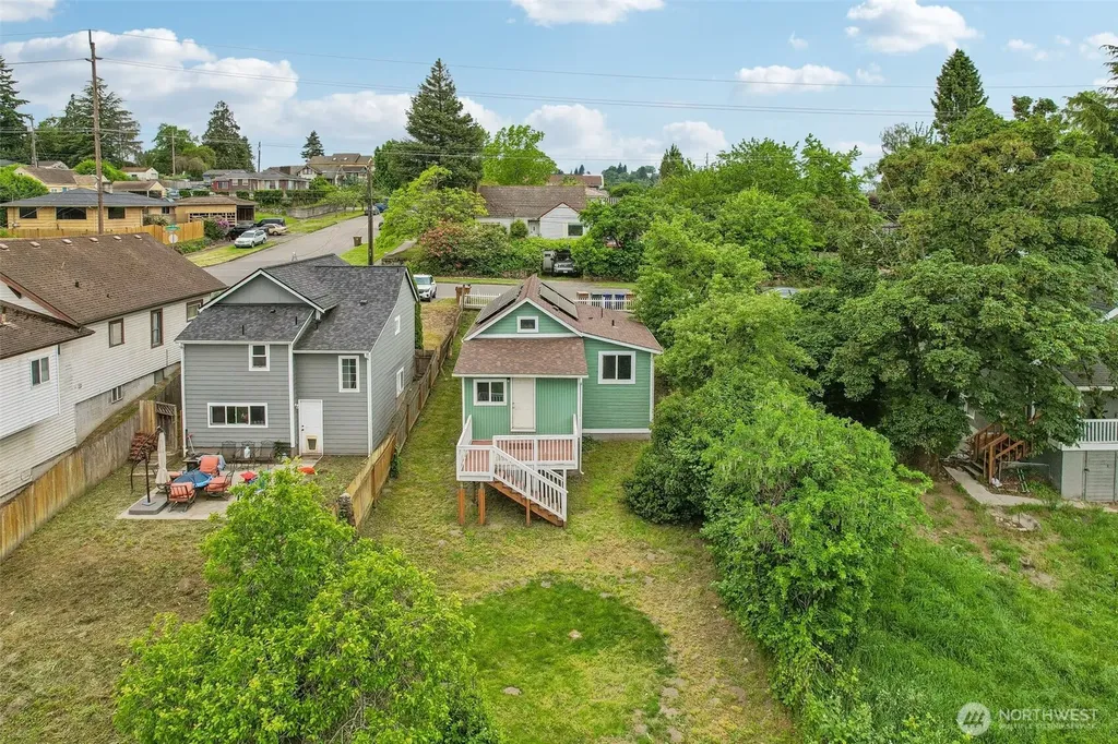 3319 E Grandview Avenue Tacoma WA 98404
