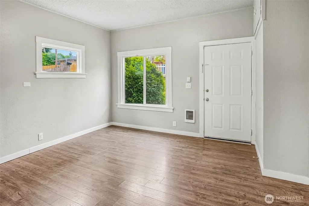 3319 E Grandview Avenue Tacoma WA 98404