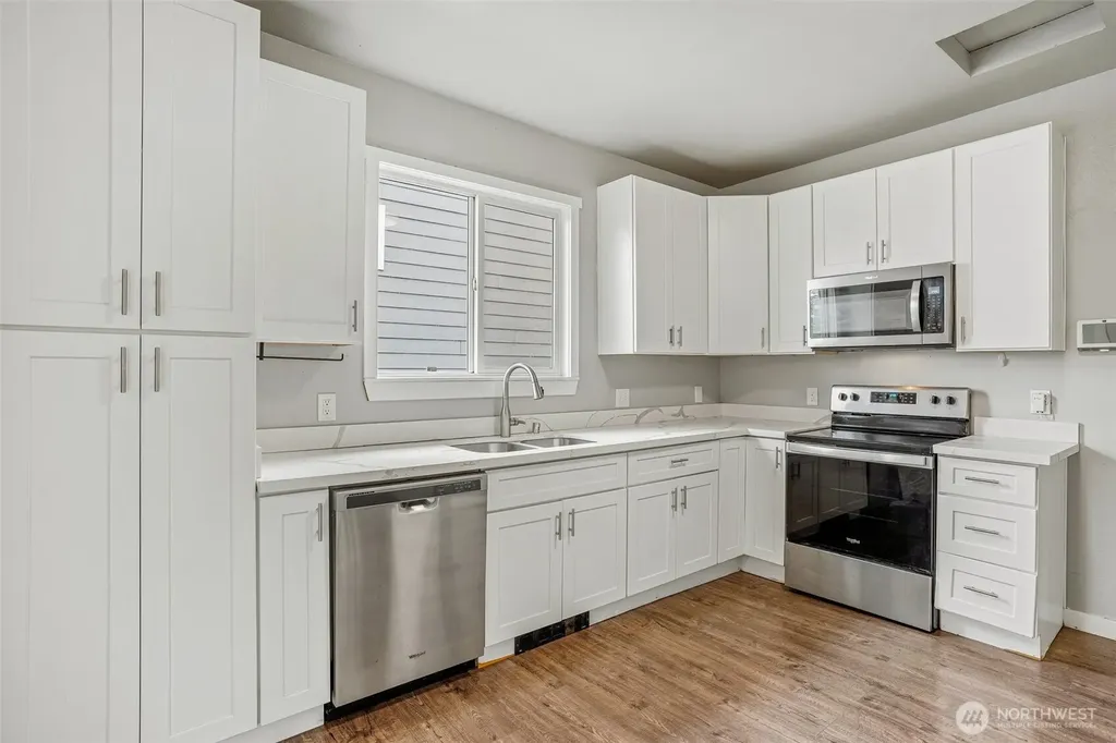 3319 E Grandview Avenue Tacoma WA 98404