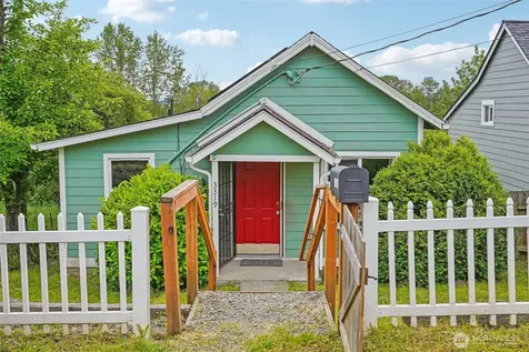 3319 E Grandview Avenue Tacoma WA 98404