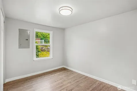 3319 E Grandview Avenue Tacoma WA 98404