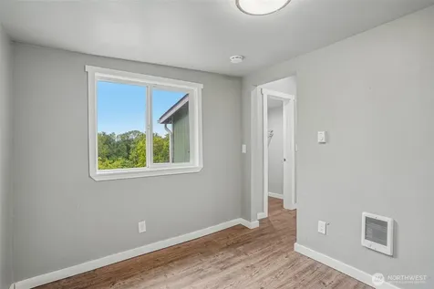 3319 E Grandview Avenue Tacoma WA 98404