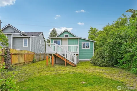 3319 E Grandview Avenue Tacoma WA 98404