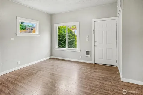 3319 E Grandview Avenue Tacoma WA 98404