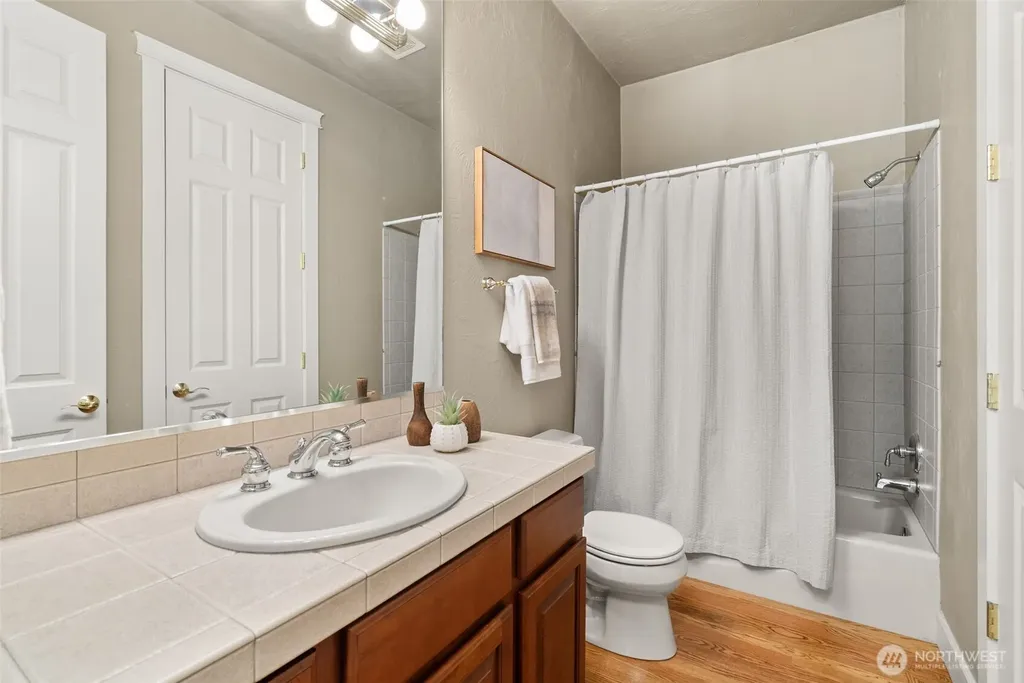 7841 Canterwood Drive SE Olympia WA 98513