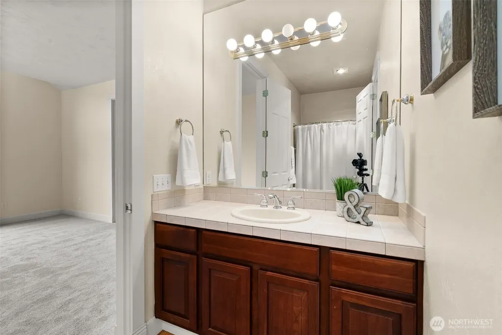 7841 Canterwood Drive SE Olympia WA 98513