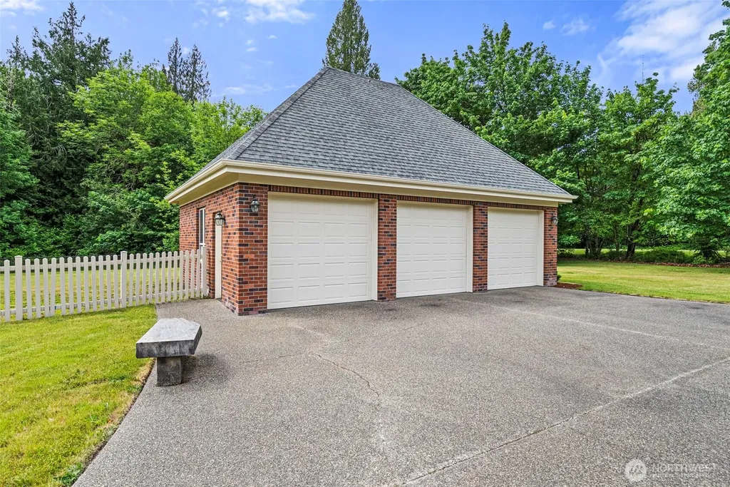 7841 Canterwood Drive SE Olympia WA 98513
