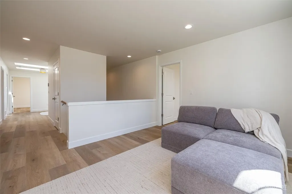 2916 K Avenue Anacortes WA 98221