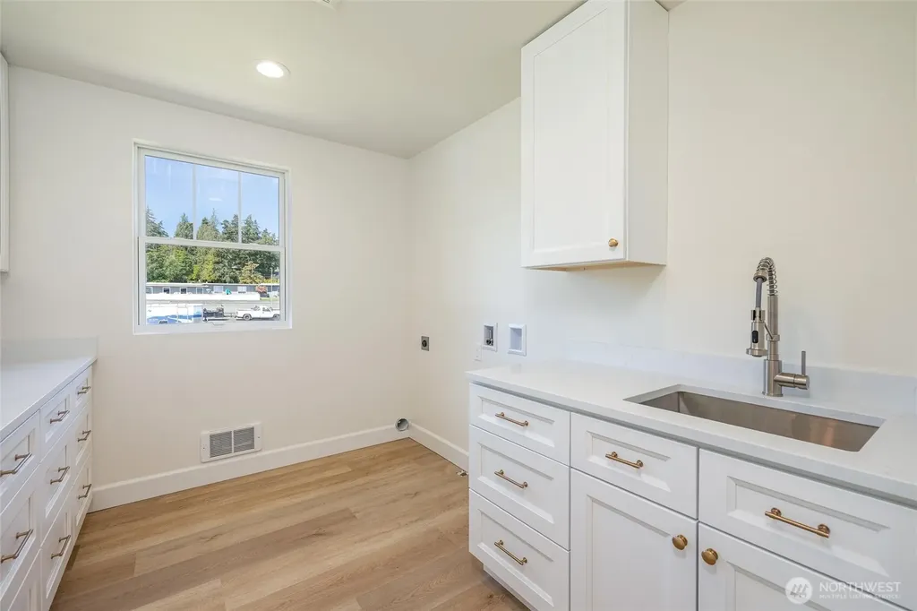 2916 K Avenue Anacortes WA 98221