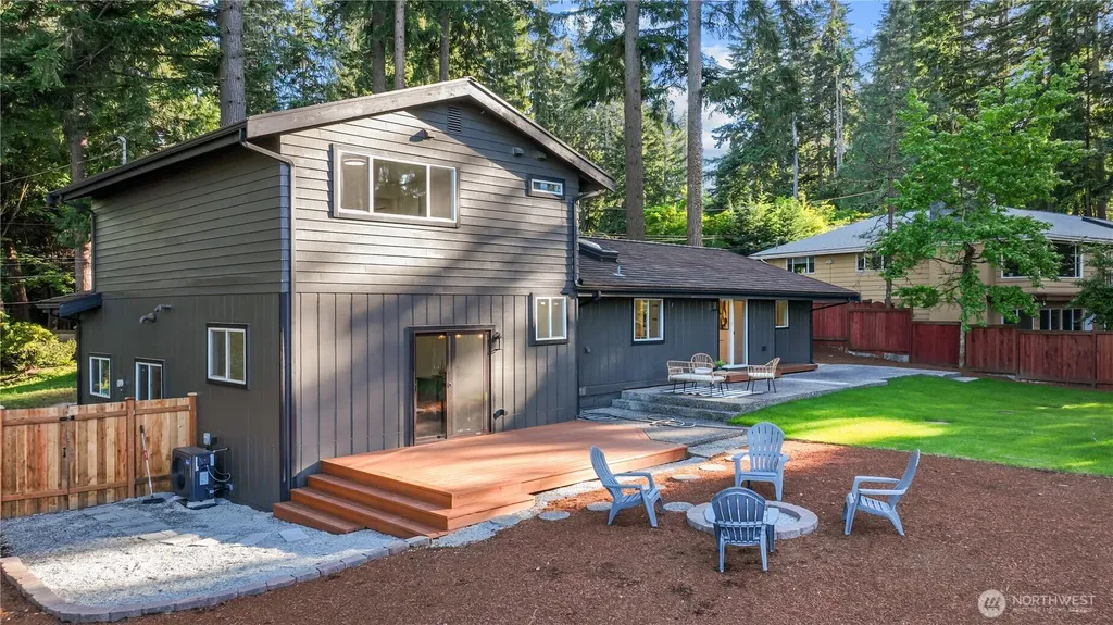 16142 SE 42nd Place Bellevue WA 98006