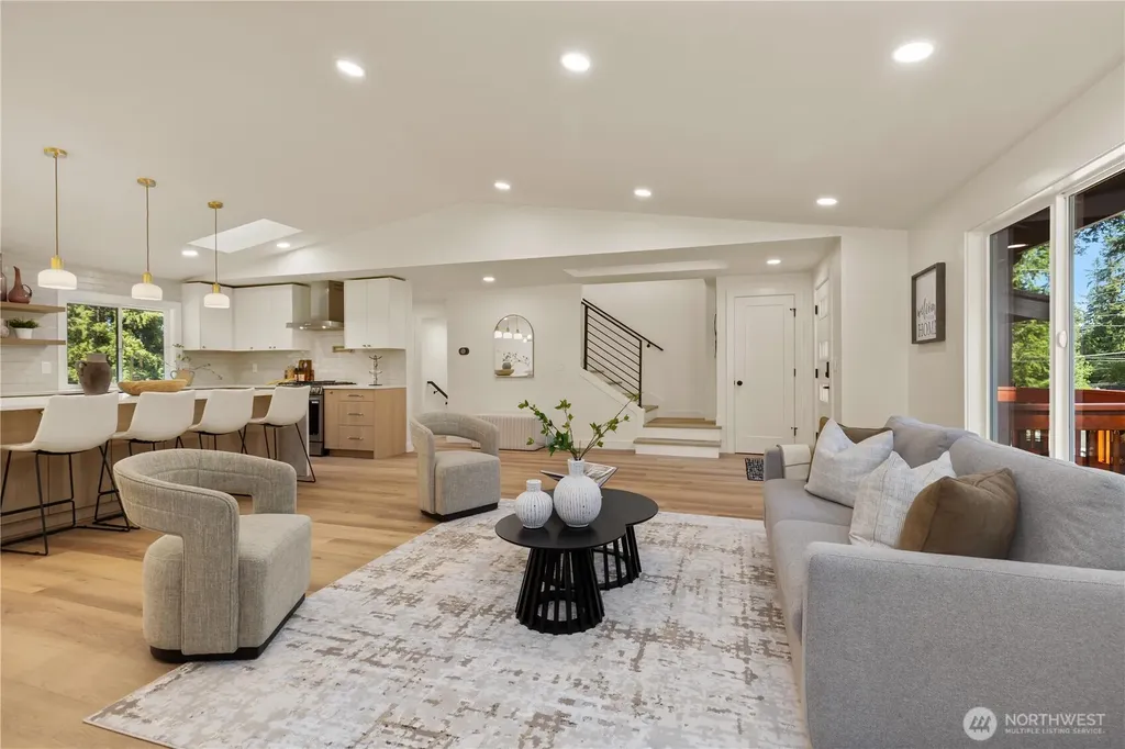 16142 SE 42nd Place Bellevue WA 98006