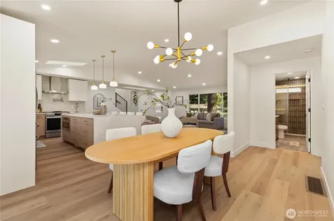 16142 SE 42nd Place Bellevue WA 98006