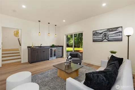 16142 SE 42nd Place Bellevue WA 98006