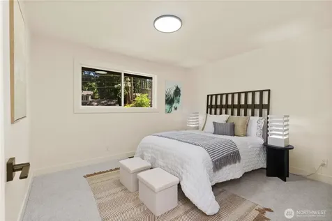 16142 SE 42nd Place Bellevue WA 98006
