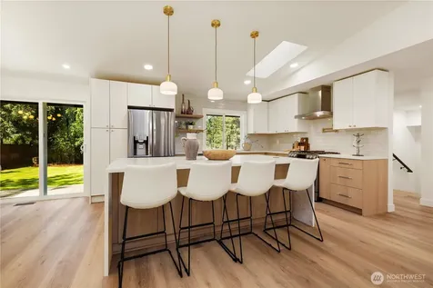 16142 SE 42nd Place Bellevue WA 98006