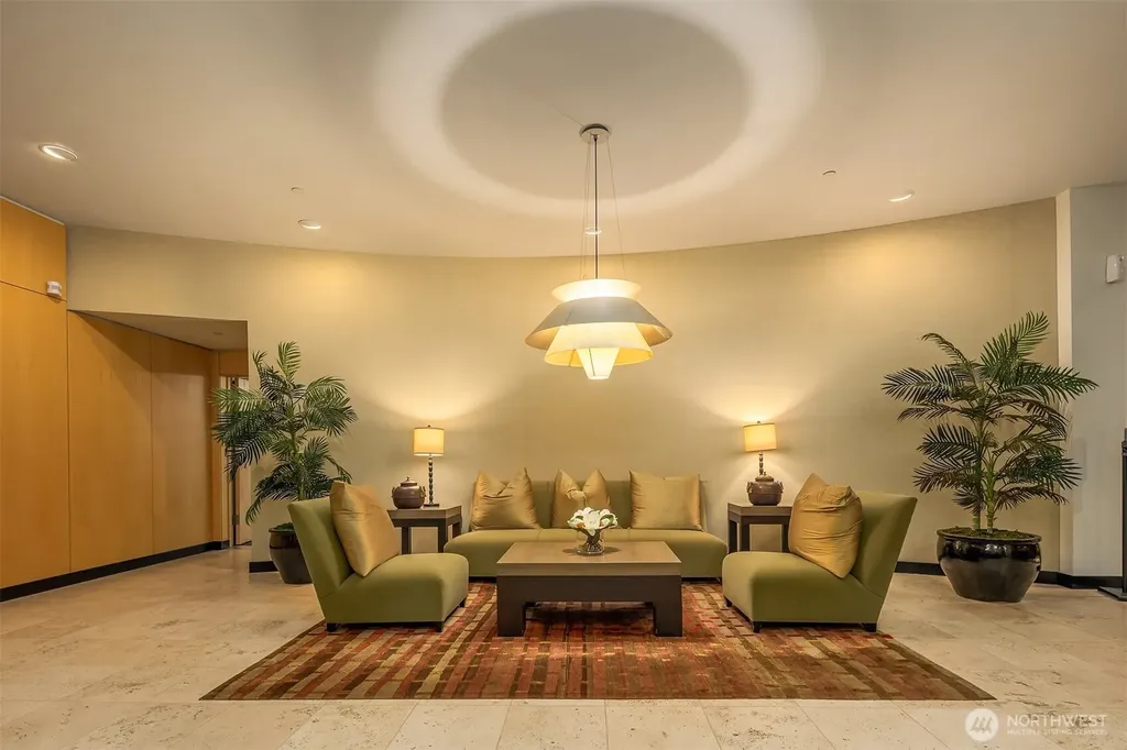 2716 Elliott Avenue Seattle WA 98121