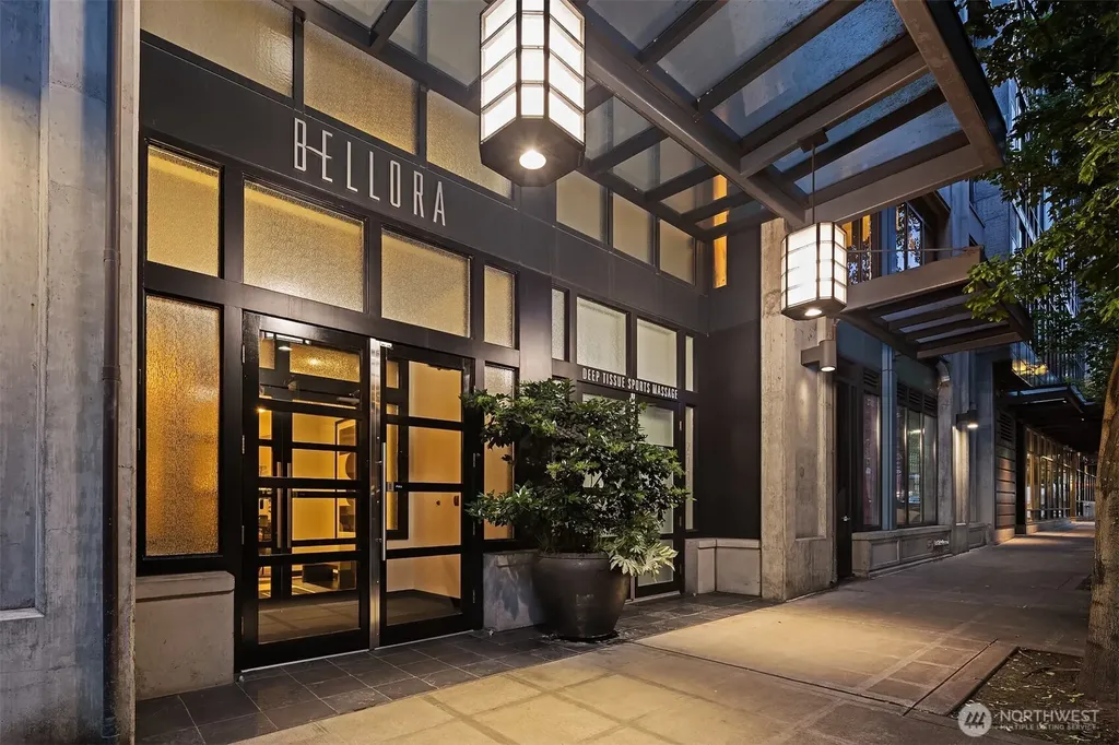 2716 Elliott Avenue Seattle WA 98121