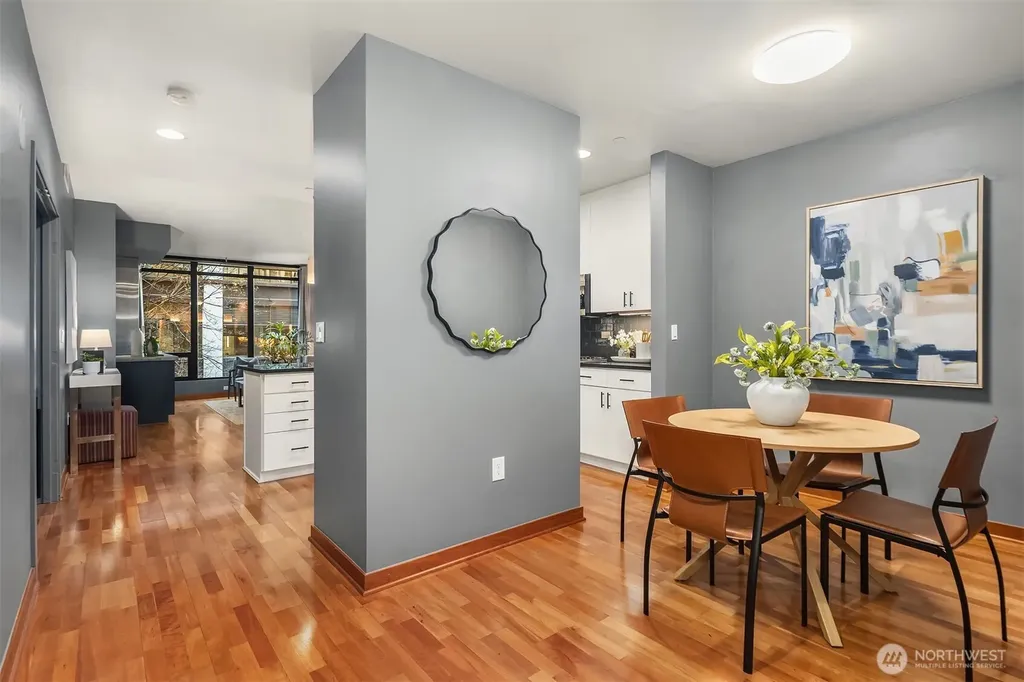 2716 Elliott Avenue Seattle WA 98121