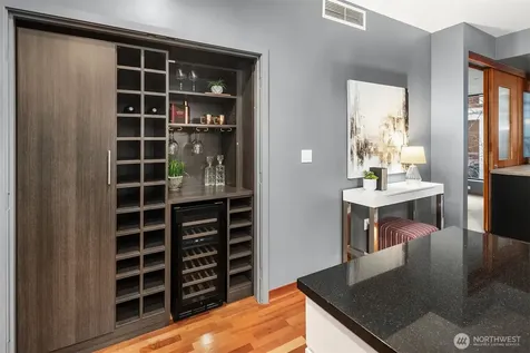 2716 Elliott Avenue Seattle WA 98121