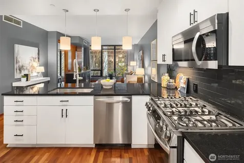 2716 Elliott Avenue Seattle WA 98121
