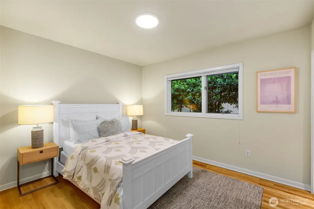 3815 E Mcgraw Street Seattle WA 98112