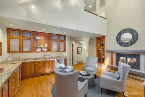 3815 E Mcgraw Street Seattle WA 98112