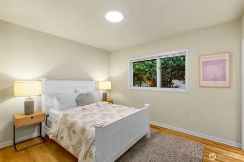 3815 E Mcgraw Street Seattle WA 98112