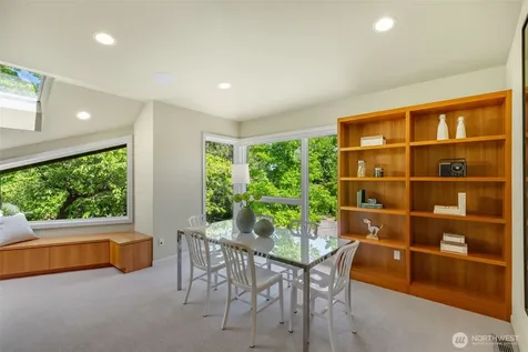3815 E Mcgraw Street Seattle WA 98112