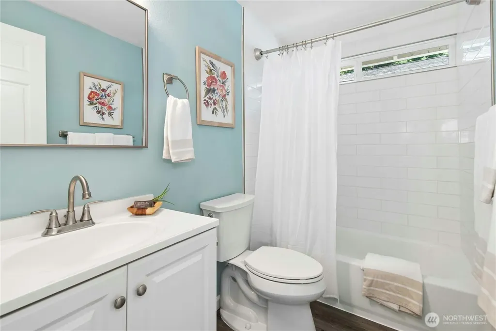 7814 NE 135th Place Kirkland WA 98034