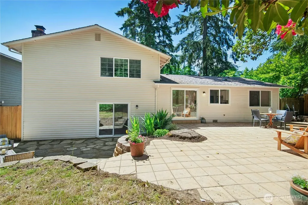 7814 NE 135th Place Kirkland WA 98034