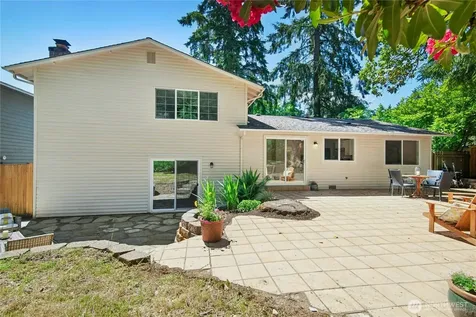 7814 NE 135th Place Kirkland WA 98034