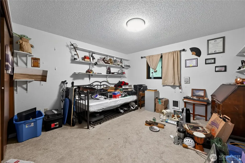 37135 2nd Avenue SW Federal Way WA 98023