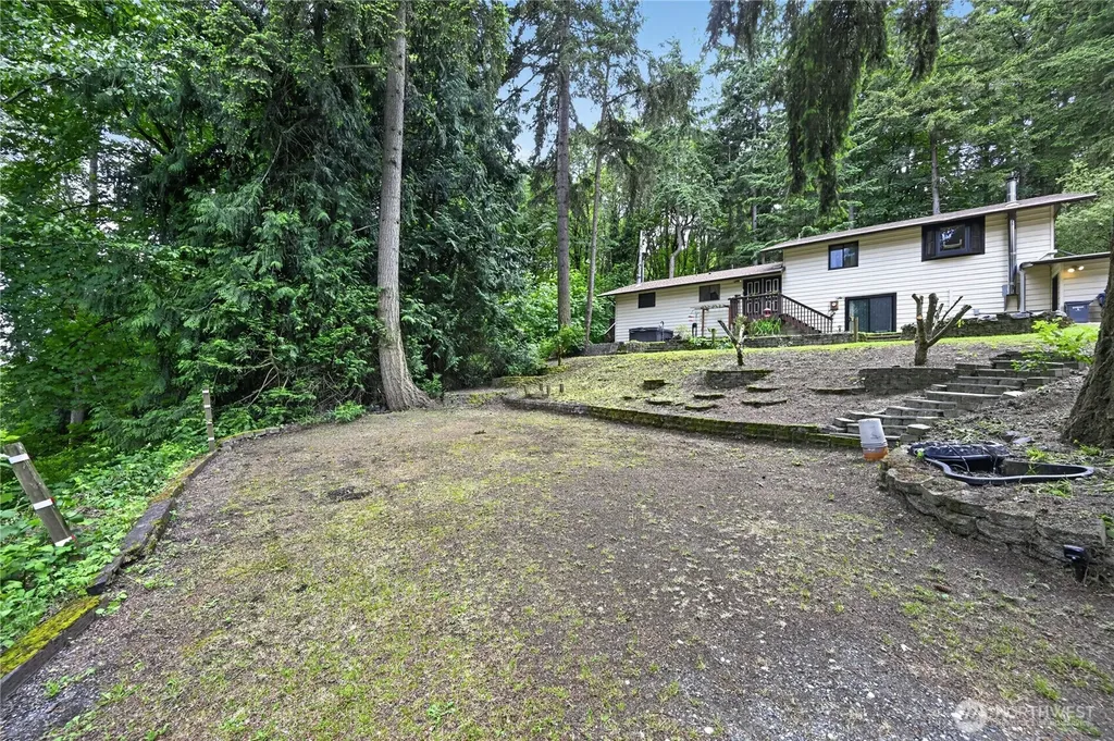 37135 2nd Avenue SW Federal Way WA 98023
