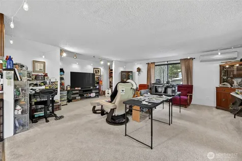 37135 2nd Avenue SW Federal Way WA 98023
