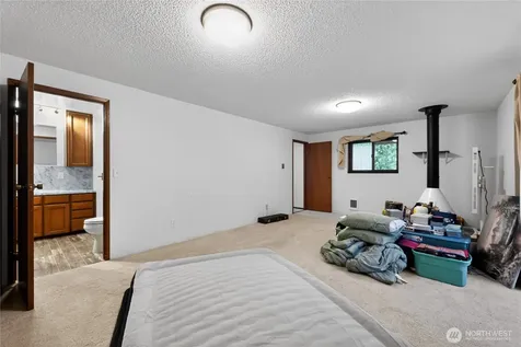 37135 2nd Avenue SW Federal Way WA 98023