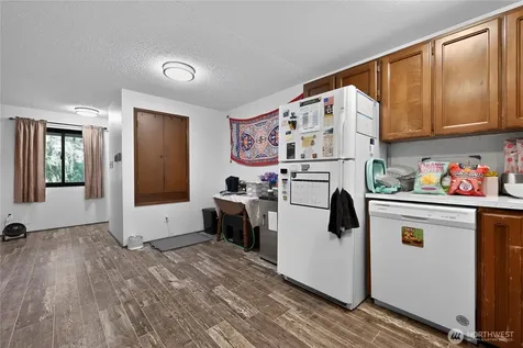 37135 2nd Avenue SW Federal Way WA 98023