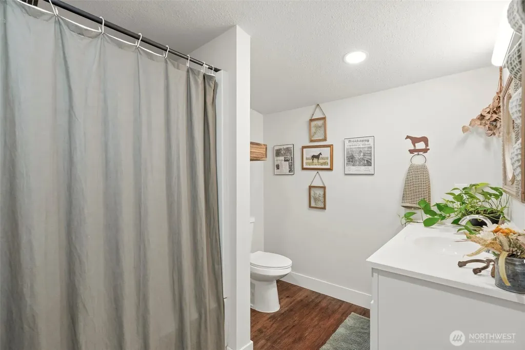 131 Mcgeary Road Kelso WA 98626