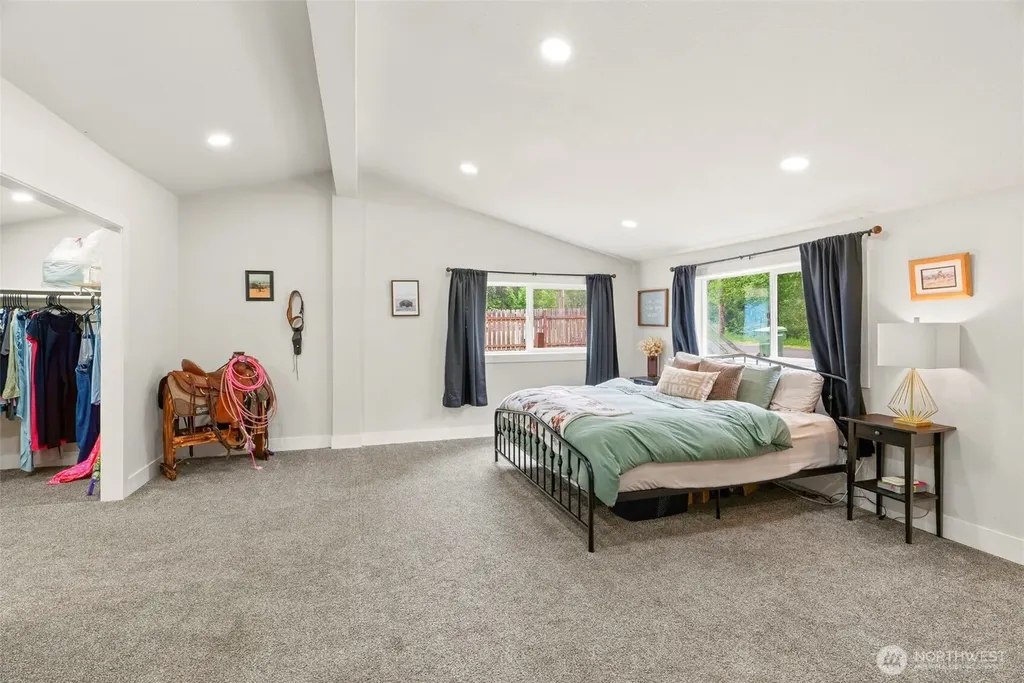 131 Mcgeary Road Kelso WA 98626
