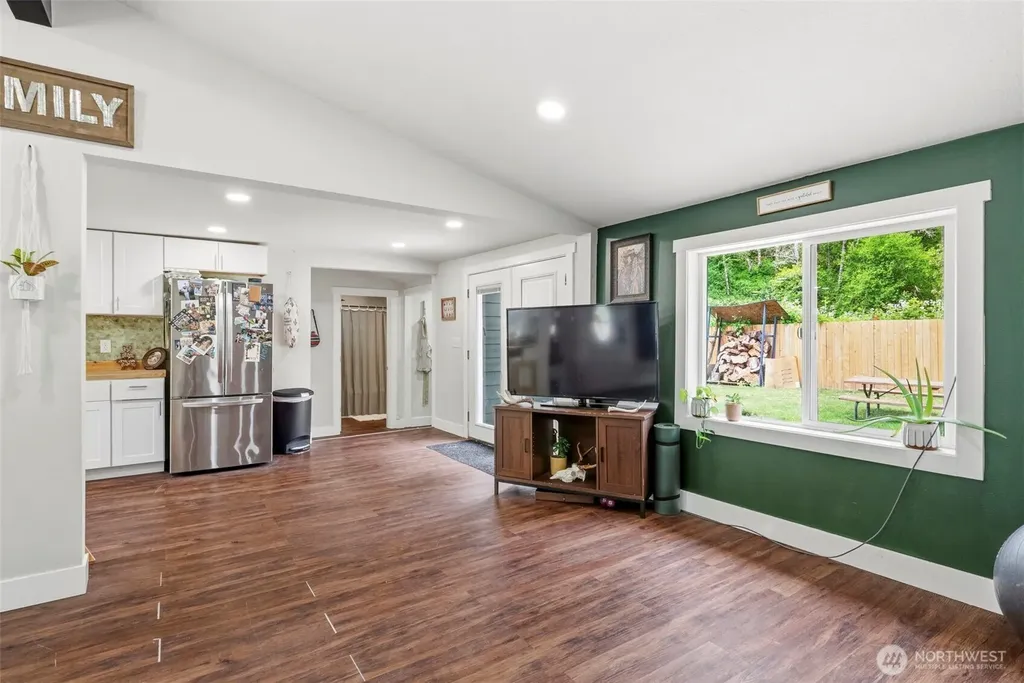 131 Mcgeary Road Kelso WA 98626